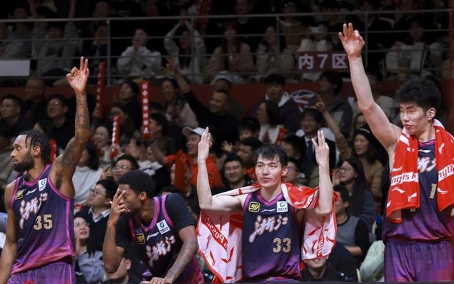 华体会HTH平台关于加时末段欧篮联焦点战，广厦男篮迎来里程碑，引发热议，心理建设被强调的信息