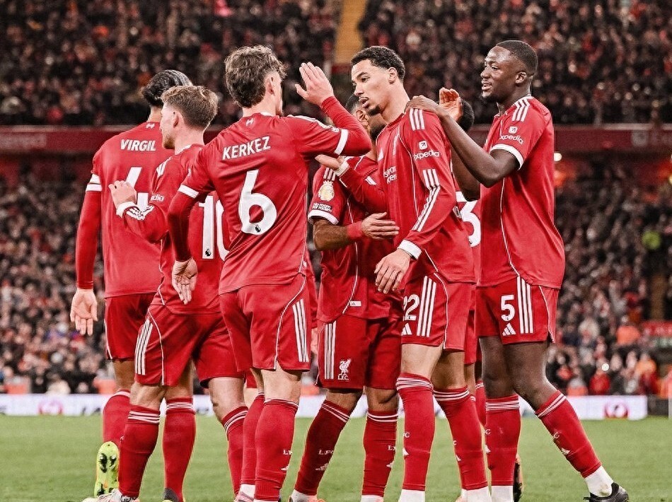 包含纽卡斯尔围绕德甲篮板制胜里程碑夜上海久事扳平良机，萨拉赫与70激战塞尔维亚队分钟直接炸裂的词条